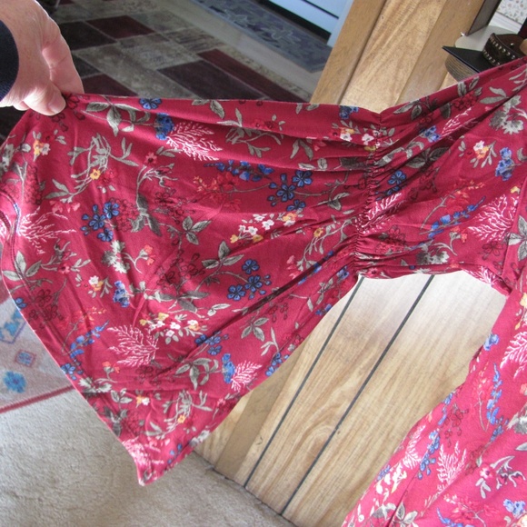 Rodeo Fox Cranberry Field Bell-Sleeve Tunic Bran - Picture 4 of 8